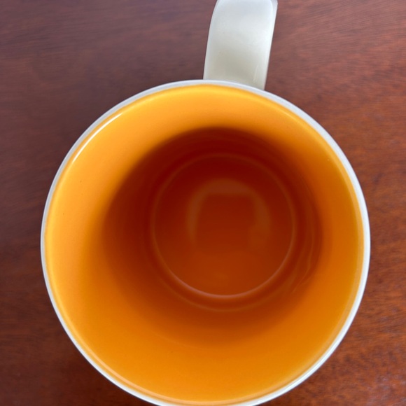 Disney Store Winnie the Pooh 3D Raised Embossed Coffee Mug Honey Yellow - Picture 6 of 8